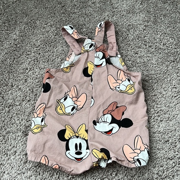 Disney H&M Mauve Pink Minnie & Daisy Overalls Romper - Picture 4 of 5